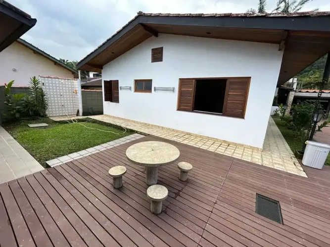 Casa de condomínio para venda com 300 m² praia do Lázaro - Ubatuba - SP