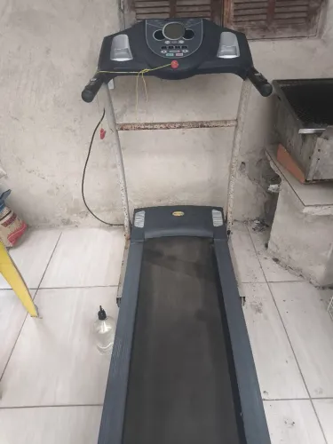 Esteira Ergométrica Huston - Boa para Exercícios em Casa