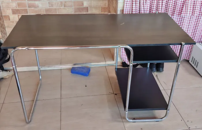 Escrivaninha inox