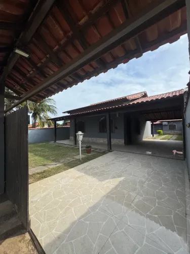 CASA EM ARARUAMA BANANEIRAS