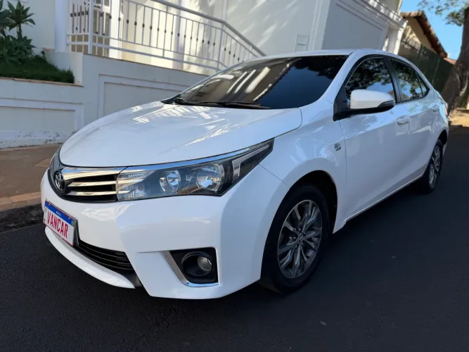 Toyota Corolla GLI 1.8 Flex 16V Aut. 2016
