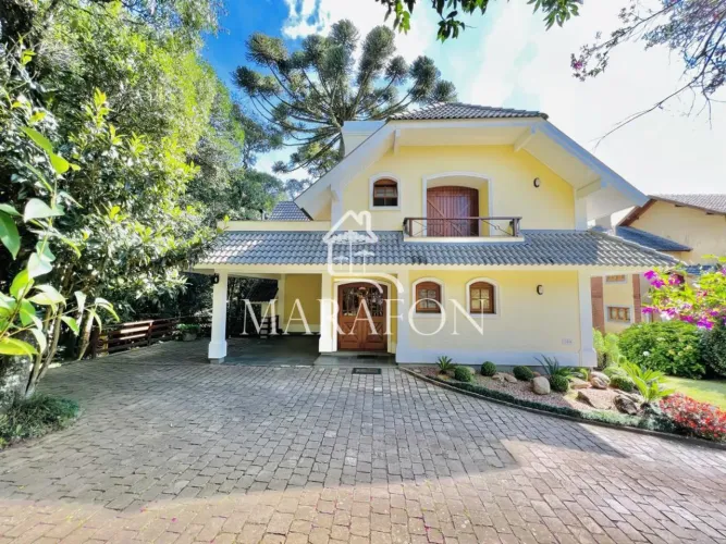ACONCHEGANTE CASA NO CONDOMÍNIO SAINT MORITZ EM GRAMADO