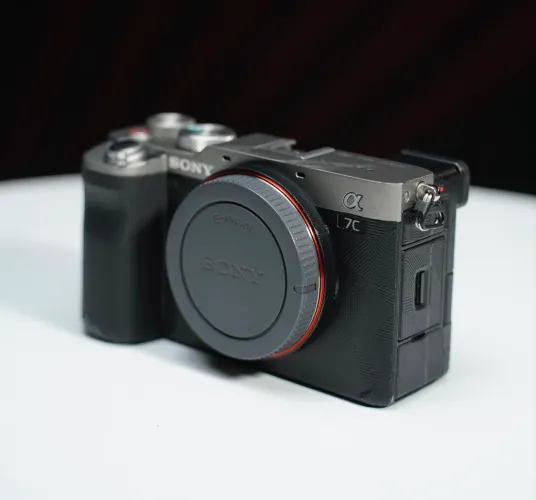 Câmera Sony A7C Full Frame - Completa e Funcionando 100%