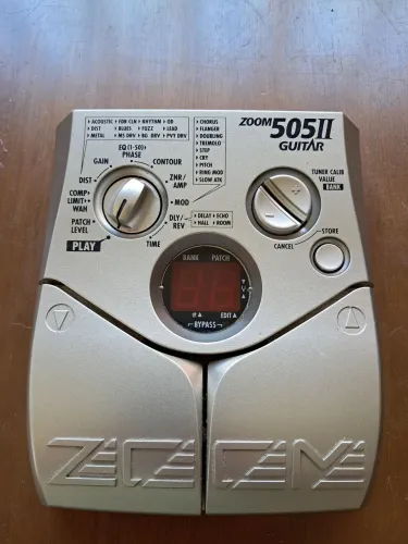 Pedaleira para guitarra Zoom 505 II