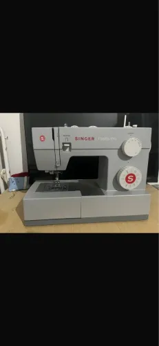 Máquina de costura singer facilita pro 4423