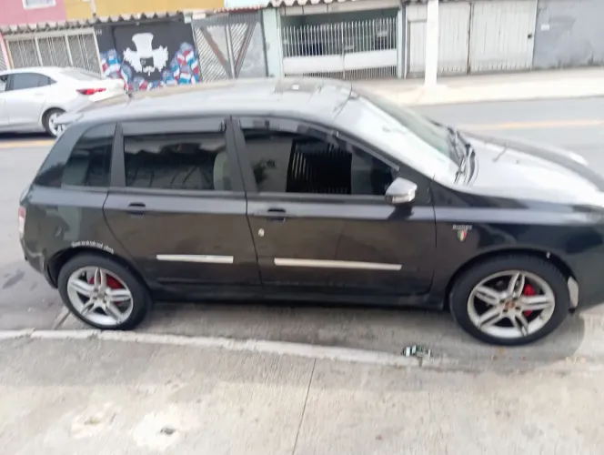 Fiat Stilo Dualogic 1.8 Sporting Flex 8V 5P 2009