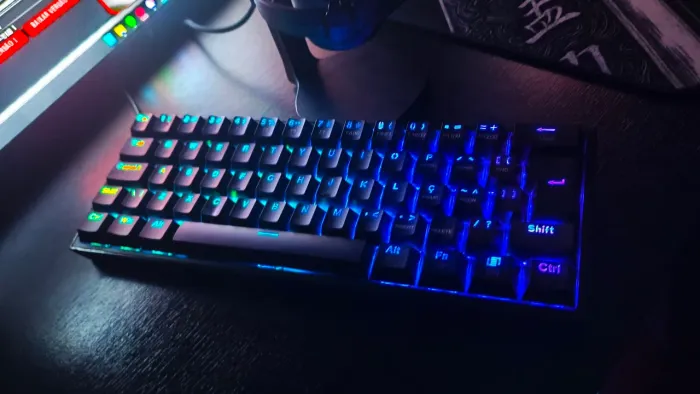Teclado mecanico redragon fizz pro