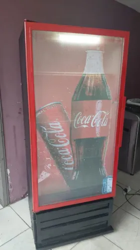 Expositora de bebidas Metalfrio 127v Entrego