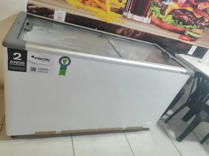 Freezer horizontal 1 mês de uso (aceito oferta justa) .