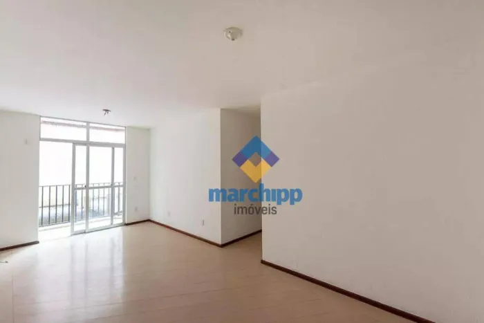 Apartamento com varanda 3 quartos 4700.mil - Santa Rosa - Niterói/RJ