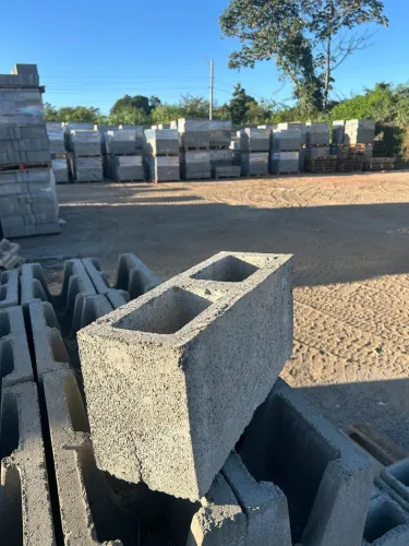 Bloco de concreto - Pré-moldados em geral