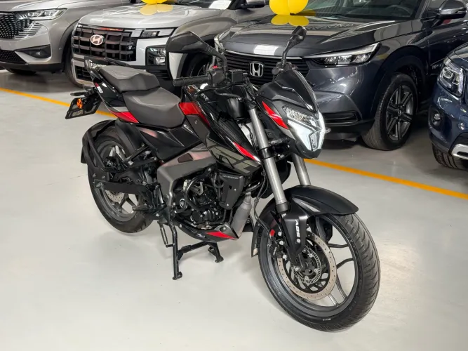 BAJAJ DOMINAR 160 2026