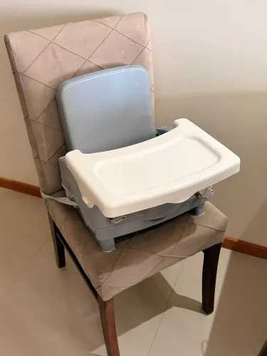 Cadeira de alimentação 