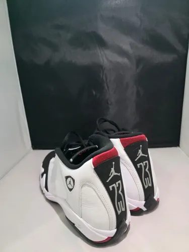 Tênis jordan 4 black toe