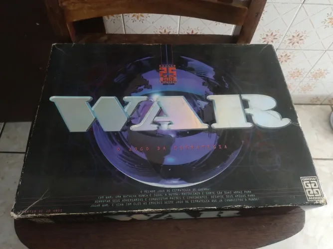 Jogo war edição 25 anos especial incompleto conforme as fotos 