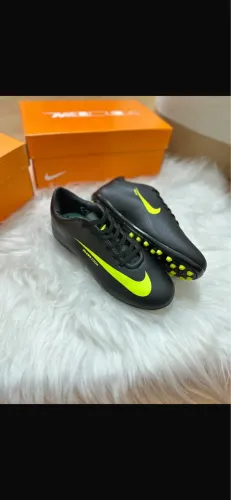 Chuteira Nike mercurial - mista