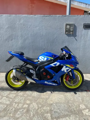 Suzuki SRAD 750 2013