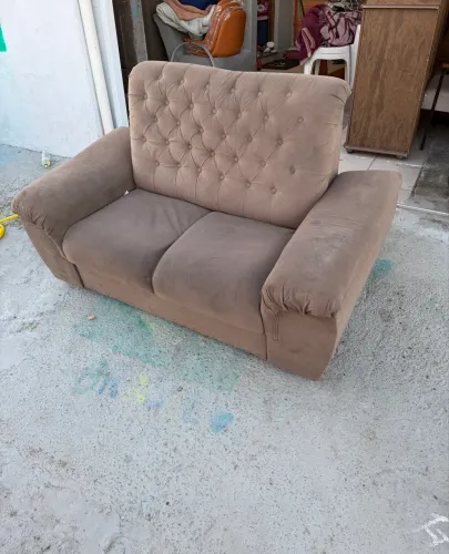 Sofá 2 lugares usado