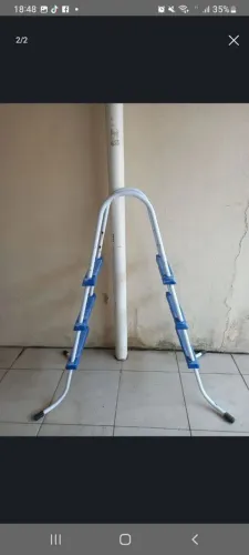 ESCADA PARA PISCINA DE PLASTICO 5MIL LITROS