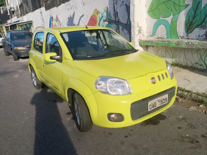 Fiat Uno Vivace Celeb. 1.0 EVO F.flex 8V 5P 2012