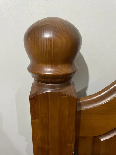 Cama madeira maciça linda peça