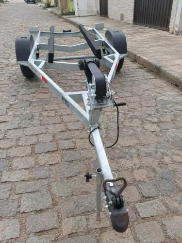 Reboque de Jetski em seu nome