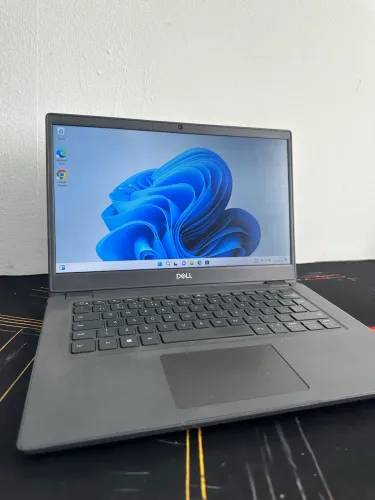 Notebook Dell Top, Core i5 10° geração, Memória 8gb ddr4, SSD 256gb, Bateria Ok