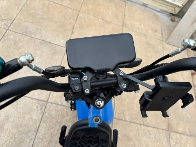 Scooter Elétrica Eletromobi Mega Maxx