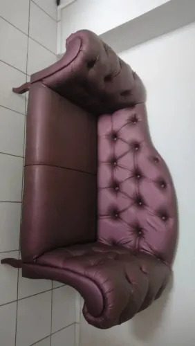 VENDO SOFÁ CLÁSSICO EM ÓTIMO ESTADO