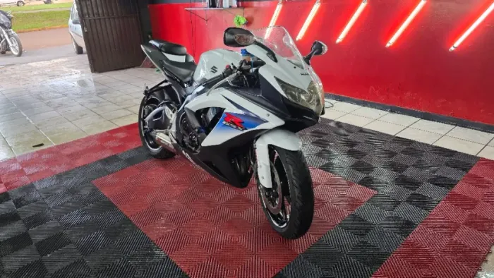 SRAD 750 Zero! Suzuki GSX-R