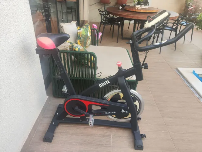 Bicicleta ergométrica Odin Fit