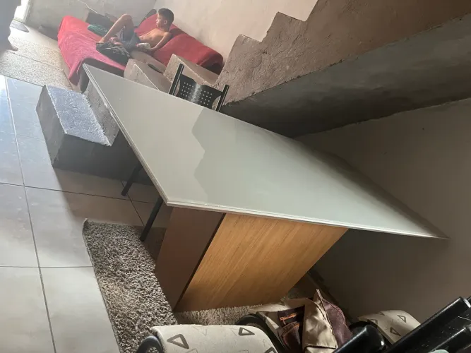 Mesa semi nova !!! *64