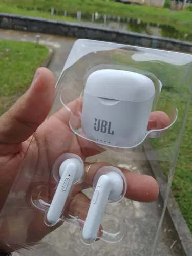 fones de ouvido bluetooth tws (True Wireless Stereo) branco e rosa