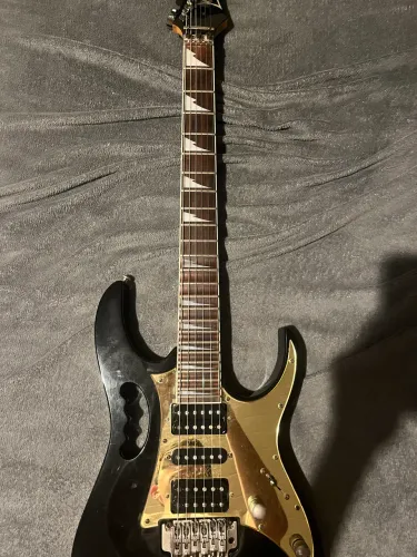 Guitarra Ibanez RG350EX custom. + case