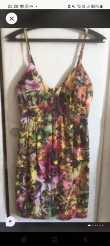 Vestido colorido da Colcci