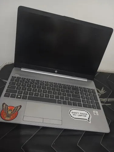 Notebook HP, I7 de 10a, 16GB de RAM, 256GB SSD e 1,2TB de HDD