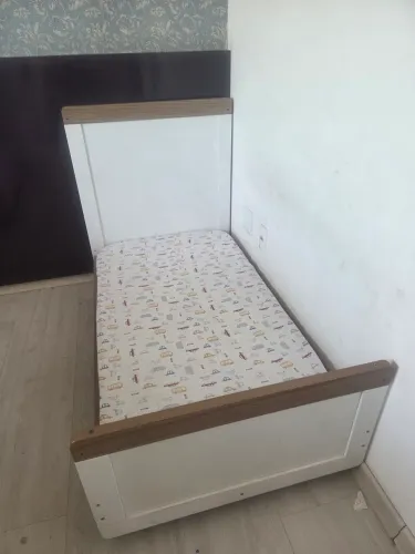 Berço que vira mini cama