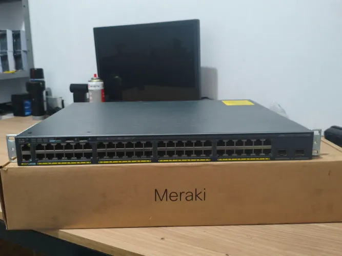 Cisco Catalyst 2960-X Series 48 portas