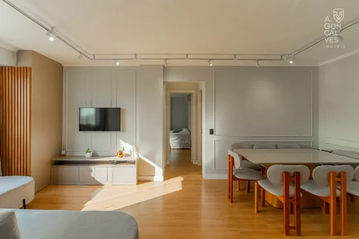 Apartamento no Edifício Afrodite, 02 Quartos, 01 Vaga, Seminário, Curitiba