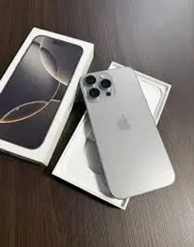 iPhone 16 pro Max 256 Titânio 