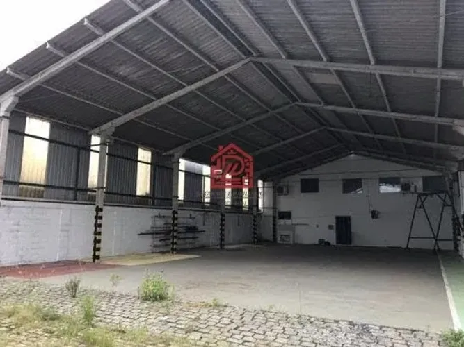 Galpão à Venda e Locação em Engenho da Praia, Macaé - 456m²