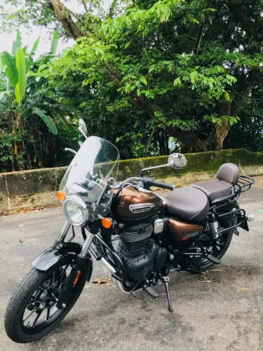 Meteor Supernova Brown completa