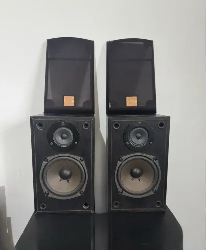 Par de caixas yamaha ns-m04  bookshelf