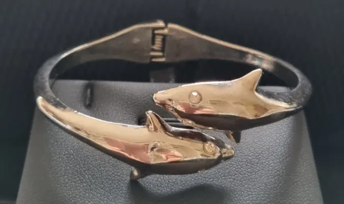 Bracelete em Aço Inox com Golfinhos - Acabamento Espelhado