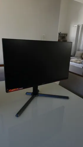 AOC Destiny - Monitor Gamer 240Hz / 0,5ms