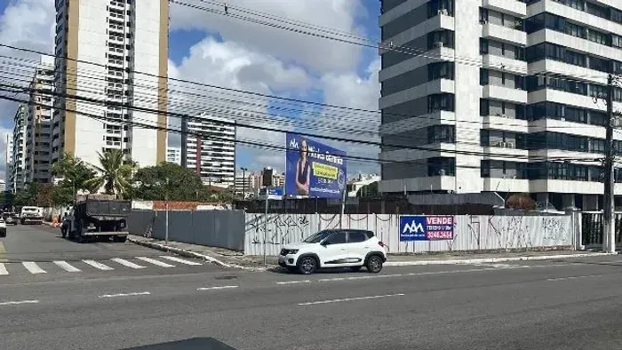 Terreno á venda, no Bairro 13 de Julho.