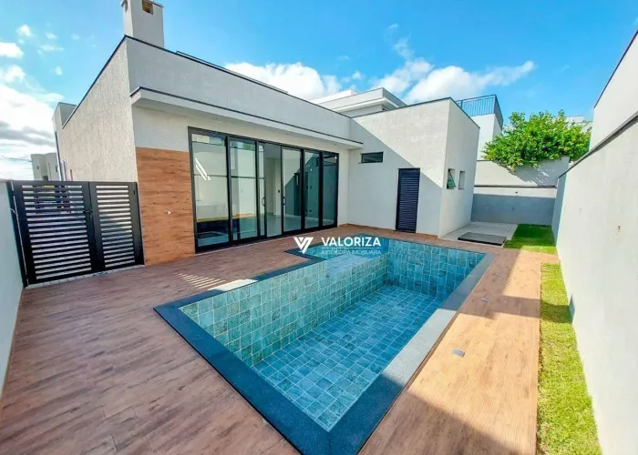 Casa com 3 quartos à venda, 244 m² por R$ 2.700.000 - Alphaville Nova Esplanada - Votorant