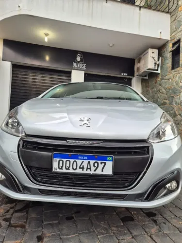 Peugeot 208 Active 1.2 Flex 12V 5P Mec. 2020