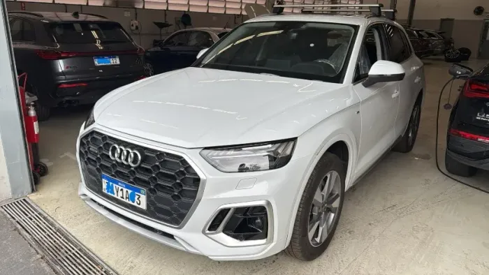 Audi Q5 S-line Black 2.0 TFSI Quat. S-tronic 2024