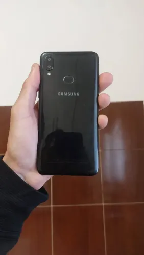 Samsung Galaxy A10 (detalhes)
